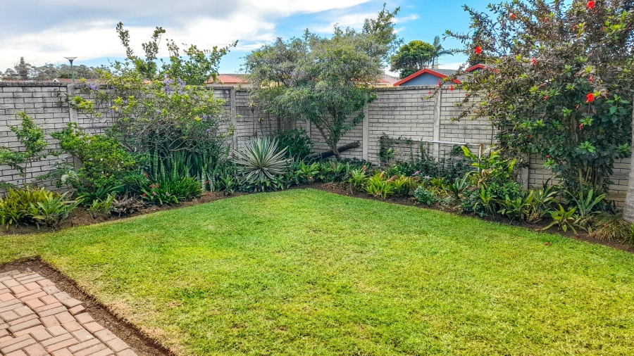 4 Bedroom Property for Sale in Gonubie Eastern Cape
